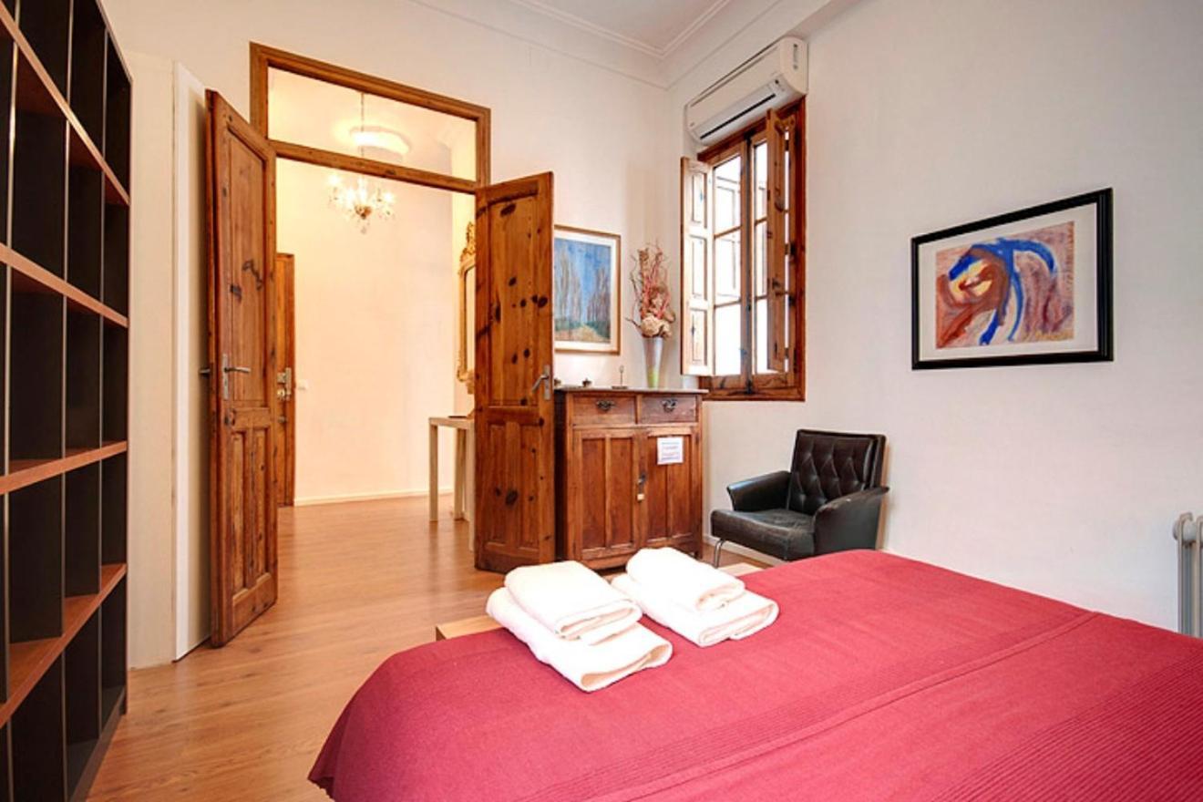 Beds & Breaks Strauss Leilighet Valencia Eksteriør bilde